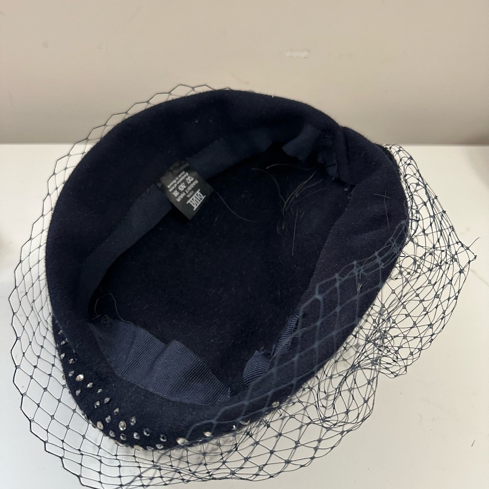 Diva blue Rabbit Hair pillbox hat with a net veil and rhinestone embellishment - Picture 12 of 12